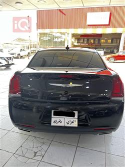 کرایسلەر 300